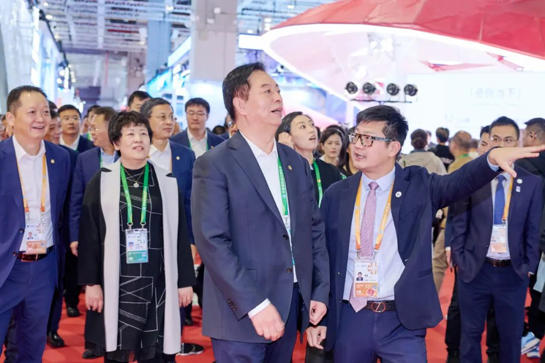 87bc9f7c751340abb283ab95feb0e989